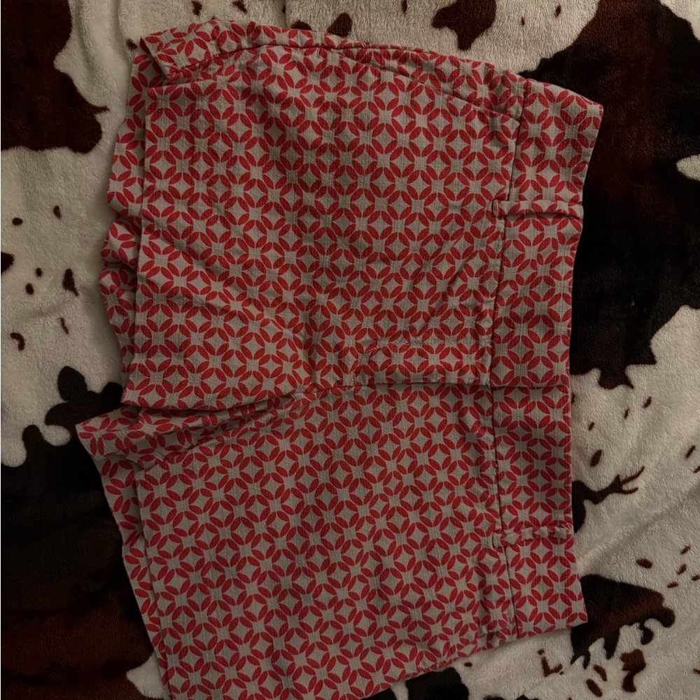 LOFT Red and White Patterned Shorts